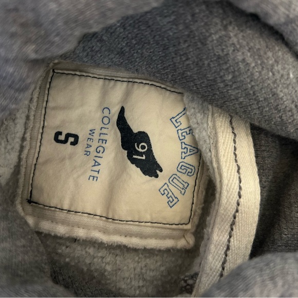 Vintage UPenn Hooded Sweatshirt - Picture 5 of 7